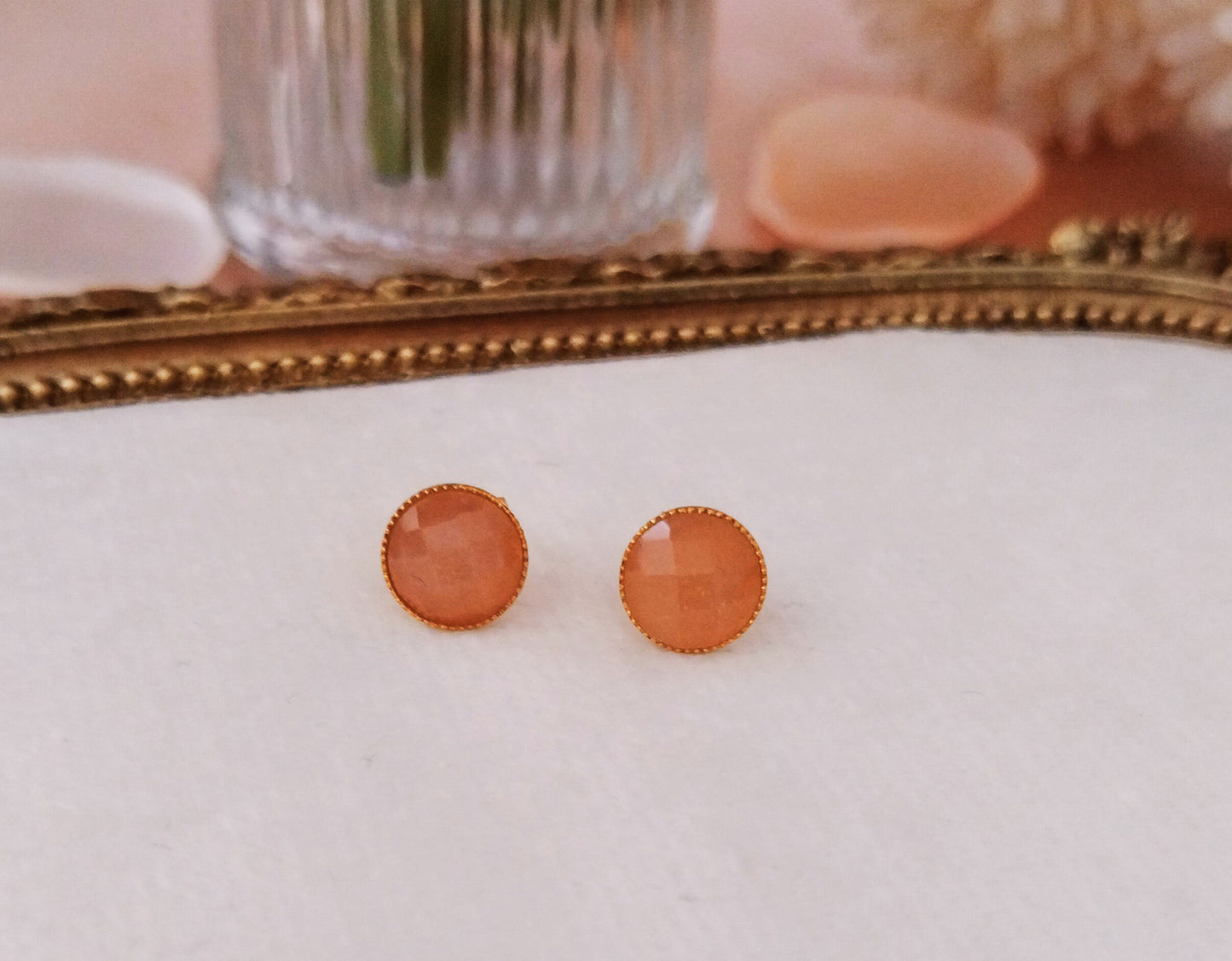 Clous d'oreilles "Lune d'Ivoire" en Pierre de Lune, acier inoxydable - Vatou Soa