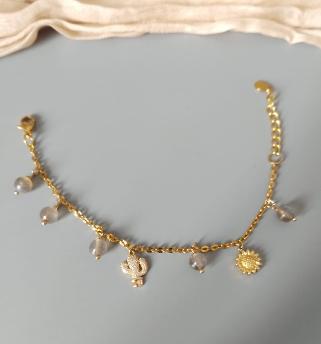 Bracelet Aurolys en labradorite naturelle | Bijou doré intuition & protection - Vatou Soa