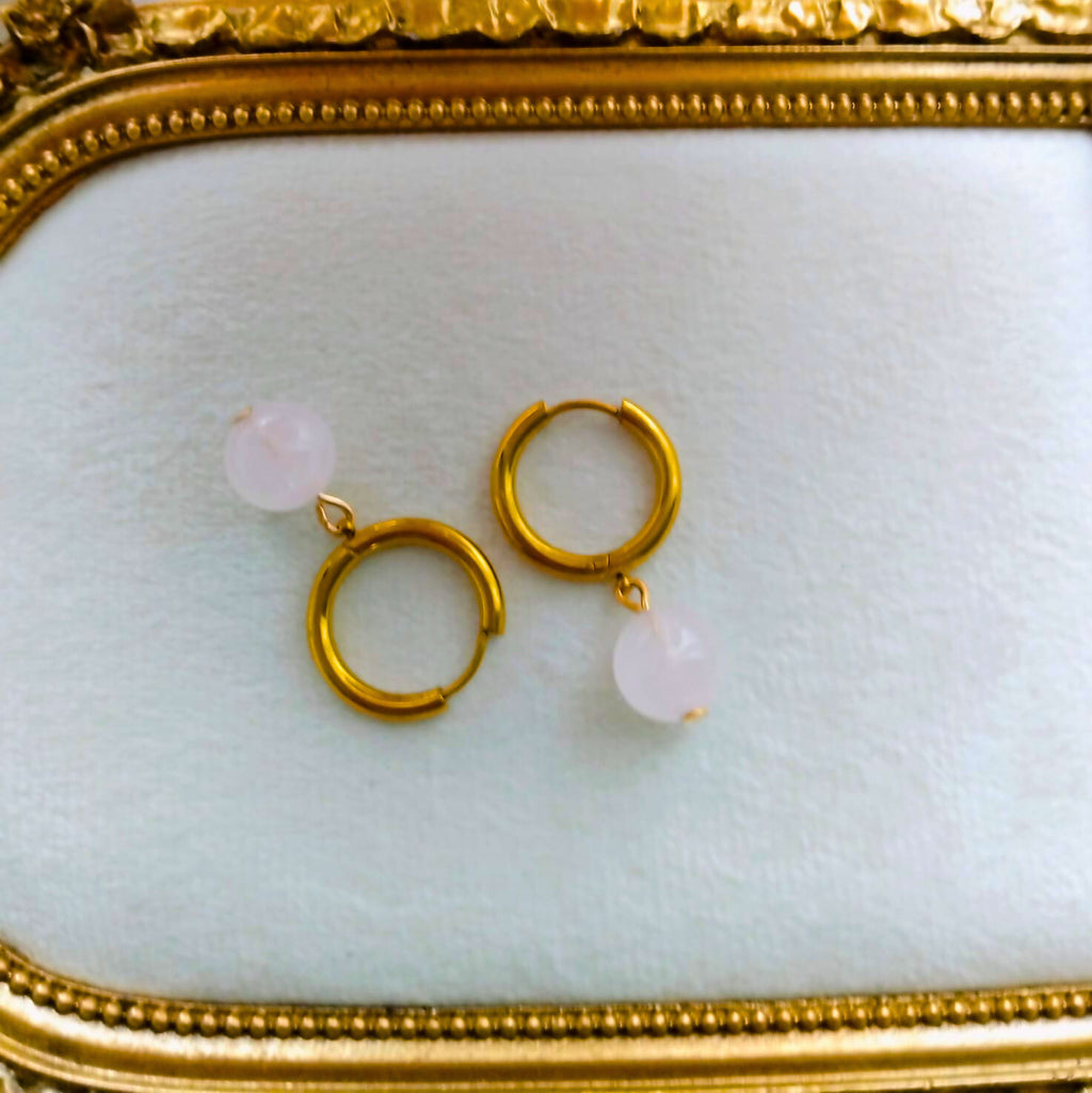 Boucles d’oreilles « Éclat » – Quartz rose Créoles en acier inoxydable - Vatou Soa