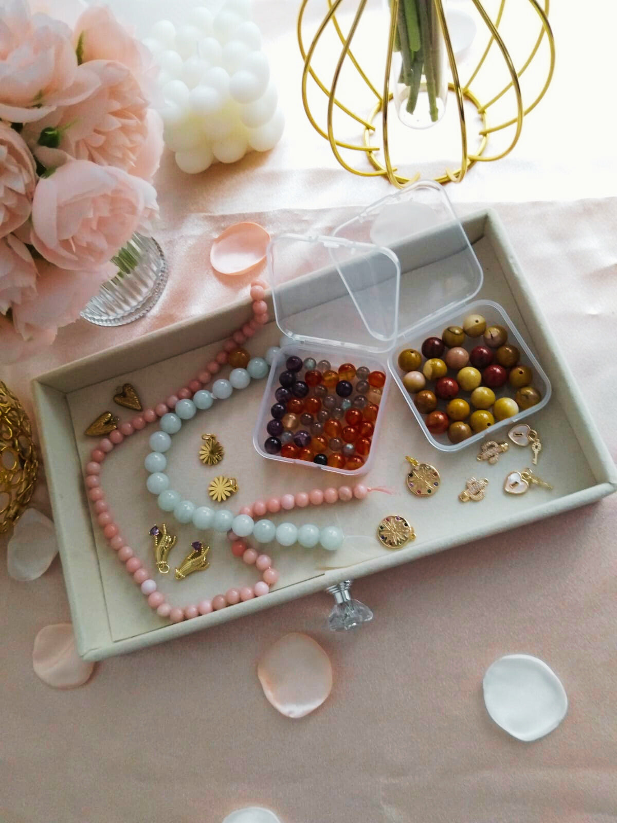 Bracelet personnalisé en pierres naturelles | Bijou fait main avec intention - Vatou Soa