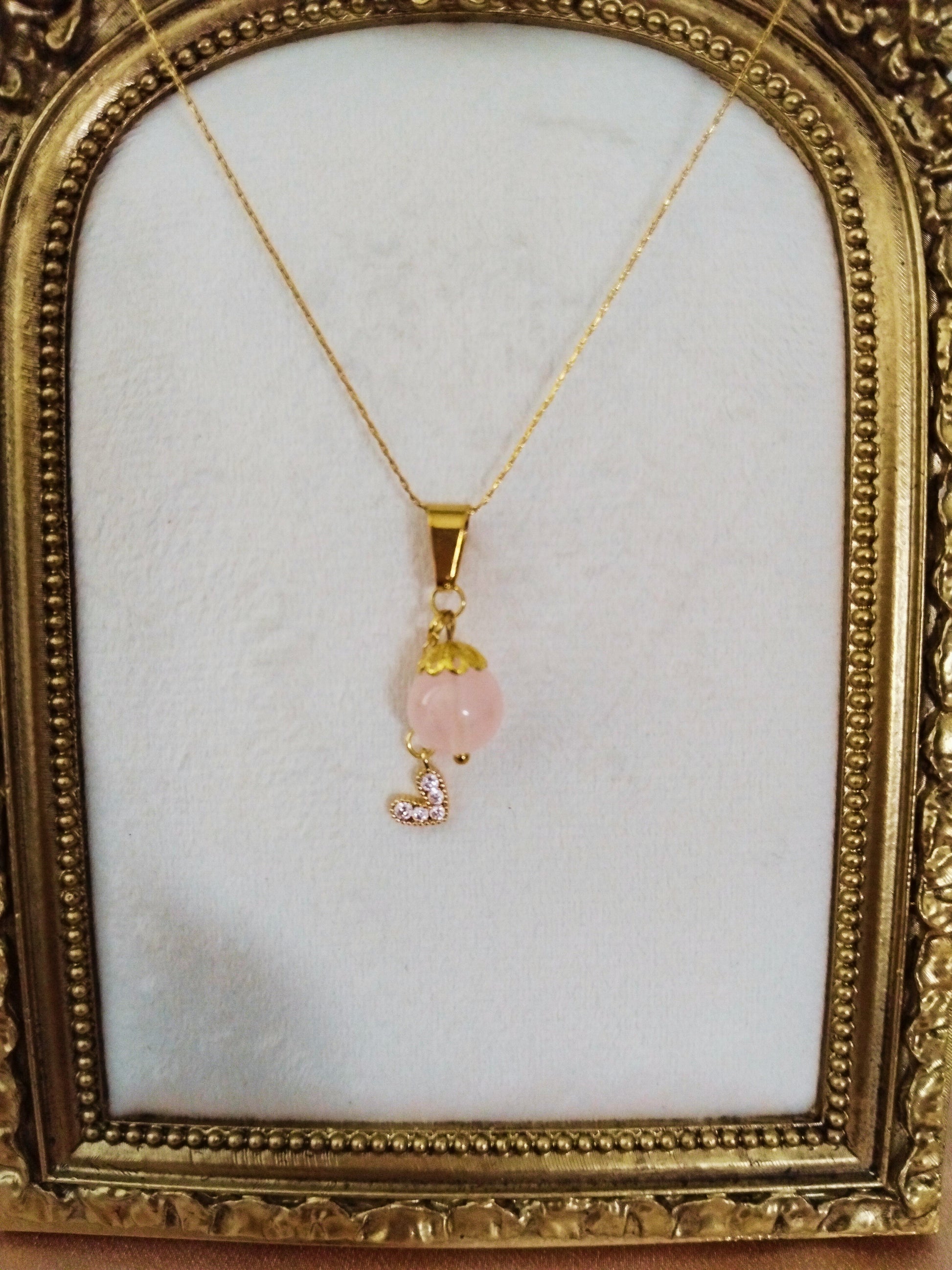 Collier Livia Rose - Quartz Rose & Pendentif Cœur doré avec strass