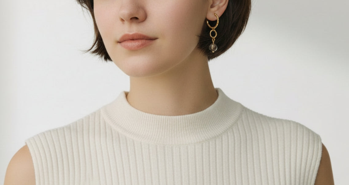 Boucles semi-créoles quartz fumé “Ancrage Doré” – Bijou d’ancrage lumineux - Vatou Soa