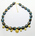 Collier Laguna – Collier femme quartz mosaïque bleu turquoise et coquillages dorés - Vatou Soa