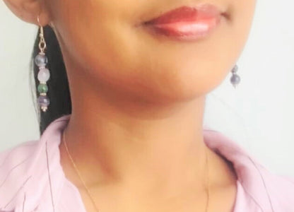 Boucles "Lamina" améthyste & rubis zoïsite – Sérénité, énergie & intuition