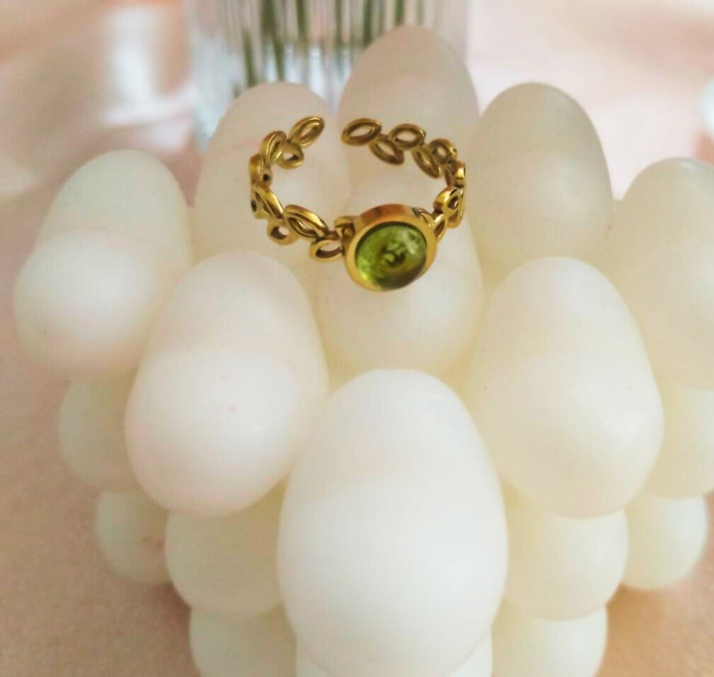 Bague péridot naturelle – Feuillage doré réglable