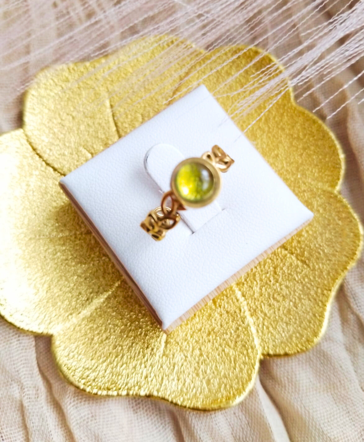 photo bague péridot ajustable en acier inoxydable feuillage laurier