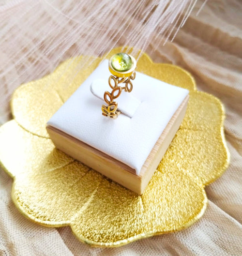 photo bague péridot ajustable en acier inoxydable feuillage laurier