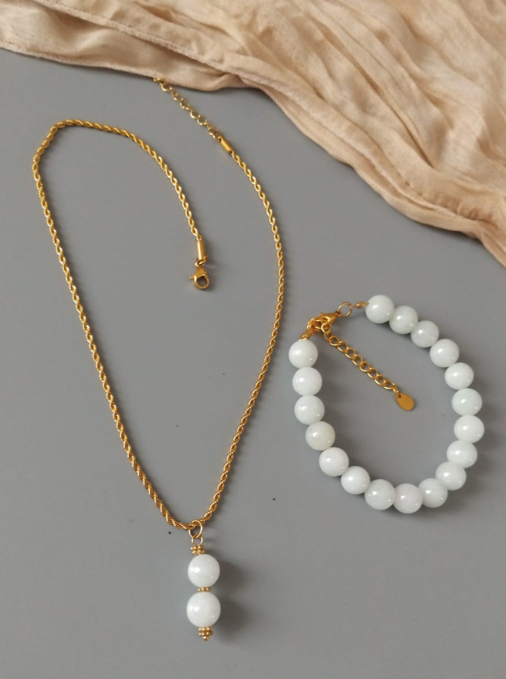 parure bijou collier et bracelet en jade de chine 10mm