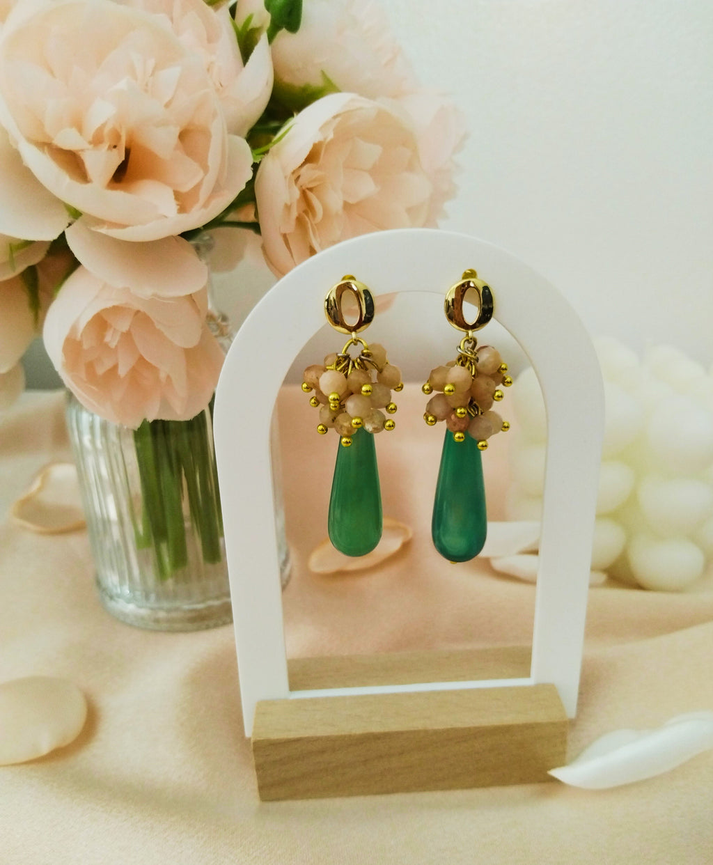 Boucles aventurine verte & pierre de soleil – Douceur & lumière - Vatou Soa