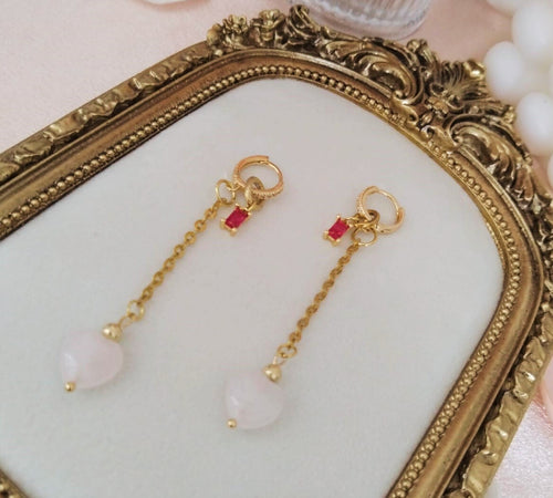 photo_boucles_d_oreilles_femme_quartz_rose_coeur_avec_strass_rose