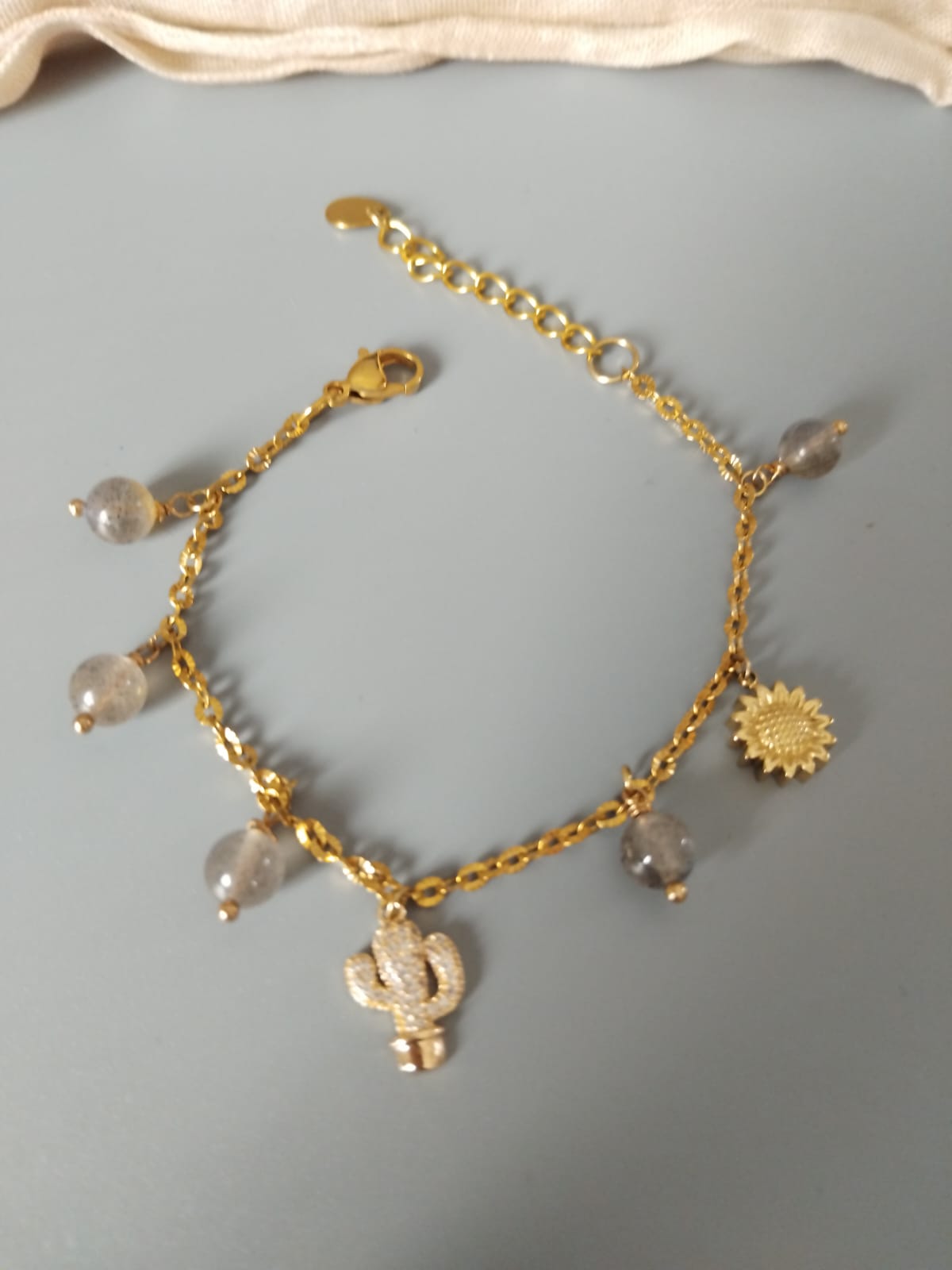 Bracelet Aurolys en labradorite naturelle | Bijou doré intuition & protection - Vatou Soa