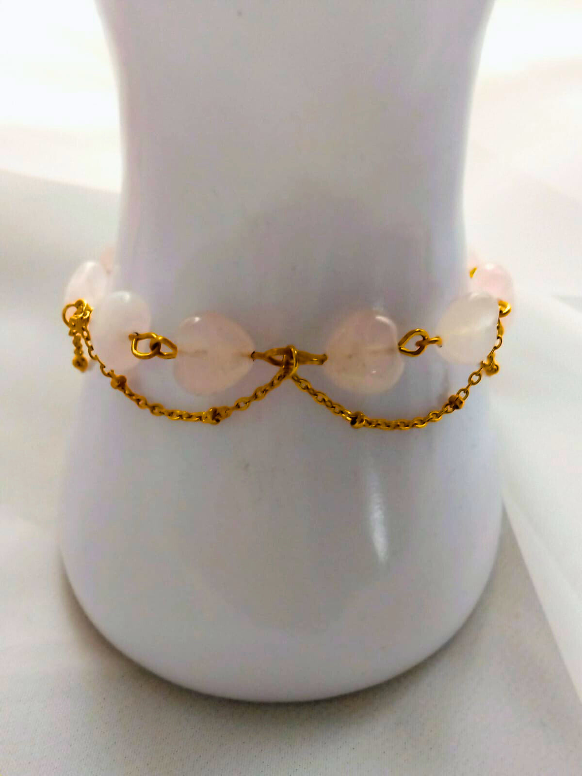 bracelet femme quartz rose avec chaine à billes et pendentif coeur