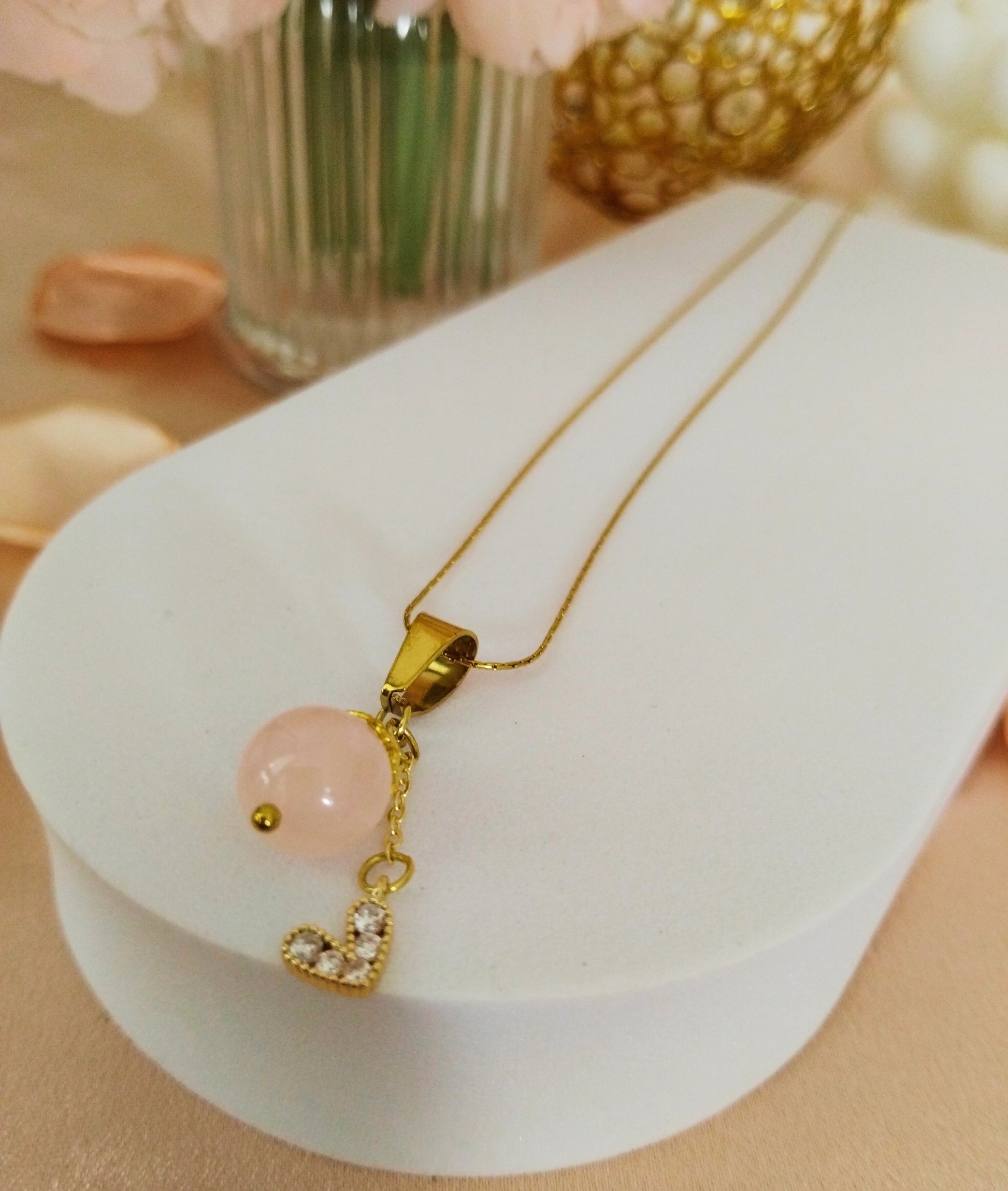 Collier Livia Rose - Quartz Rose & Pendentif Cœur doré avec strass - Vatou Soa