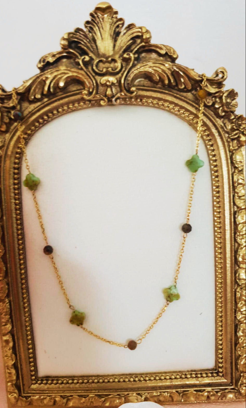 Collier Irina – Chrysoprase trèfle & œil de tigre doré - Vatou Soa