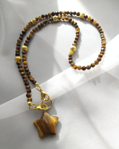 collier femme oeil de tigre facetté 4mm et pendentif oeil de tigre forme étoile fermoir devant mousqueton