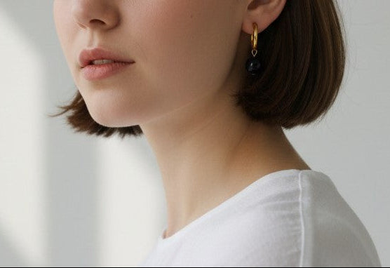 Boucles d’oreilles « Éclat » – Tourmaline noire - créoles en acier inoxydable - Vatou Soa