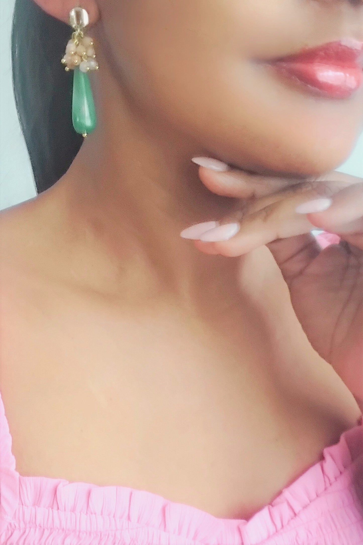 Boucles "Miora"- aventurine verte & pierre de soleil – Douceur & lumière