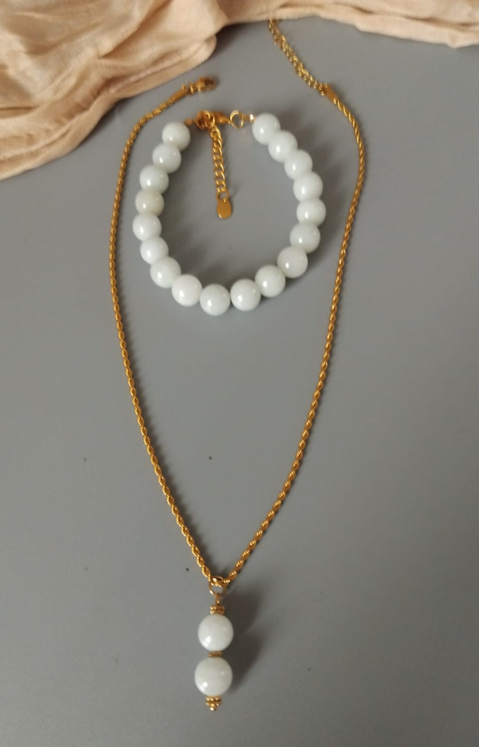 photo parure bijou collier et bracelet en jade de chine 10mm