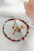photo collier collier ras de cou en jaspe rouge, apatite bleue et boucles rhodonite